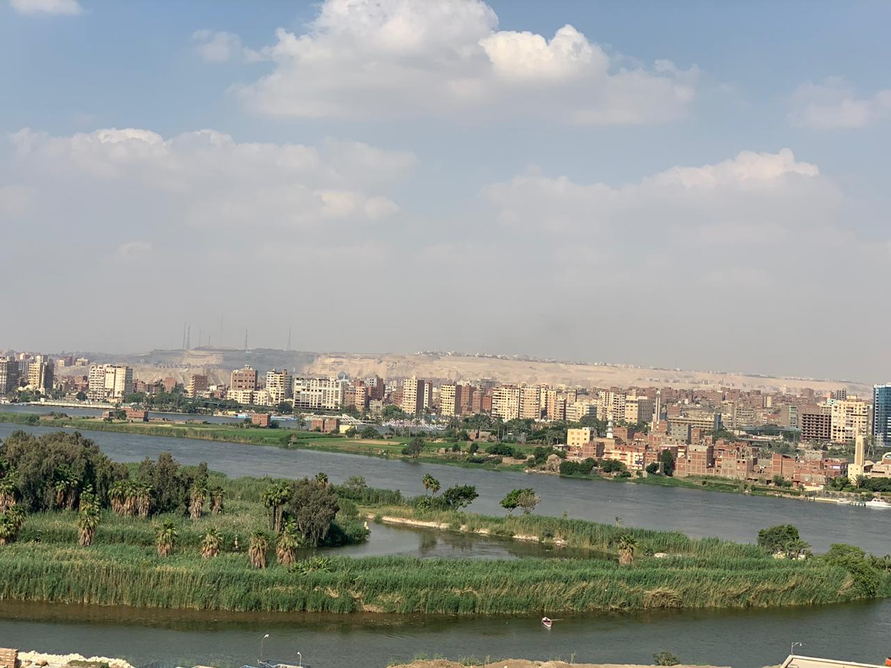 شقه فاخره على النيل للبيع بحصه فى الارض وجميع