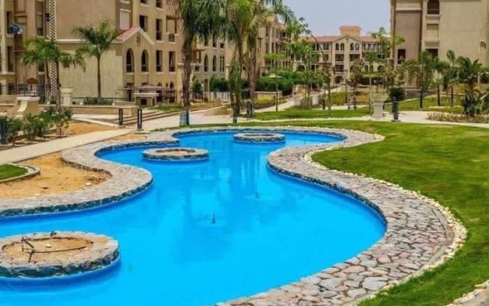 فرصه و شقه مميزه للبيع في مدينه الشروق✅️