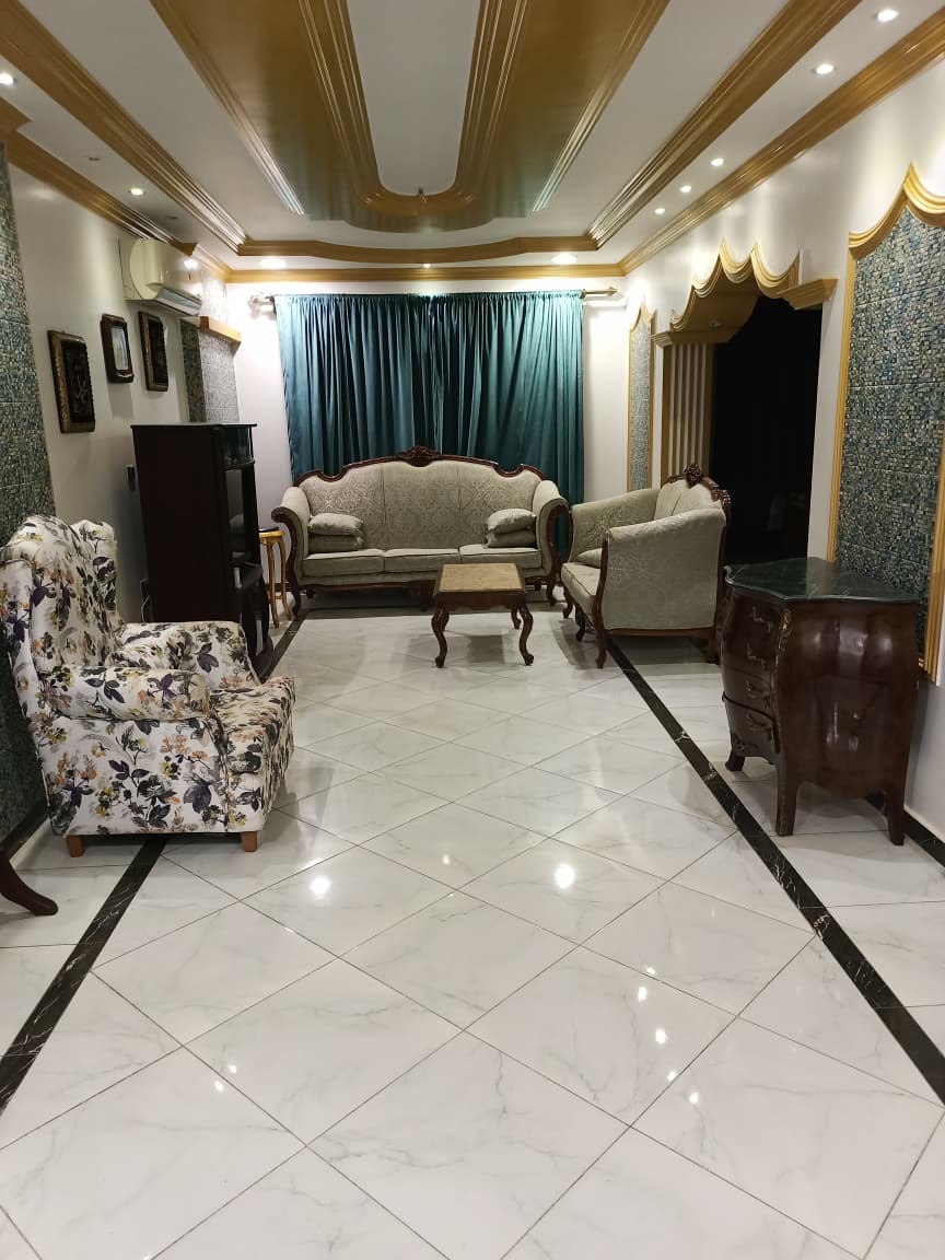 ١٠ شارع الظافر من الهرم الرئيسي الدور الأول
