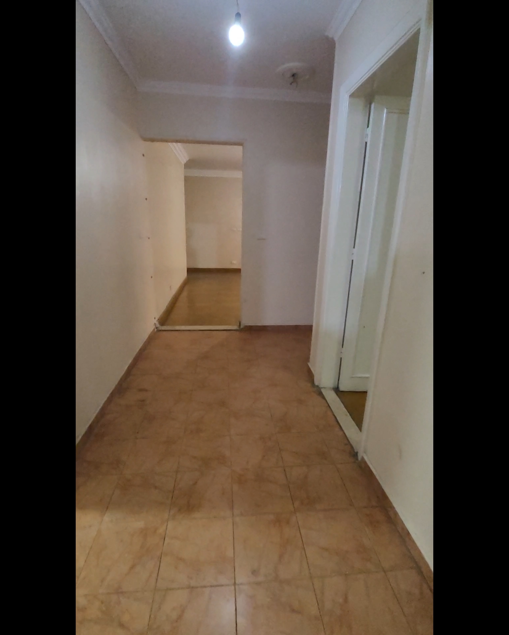 شقه بعمارات شركه الكويتيه بجوار جنينه مول loading=