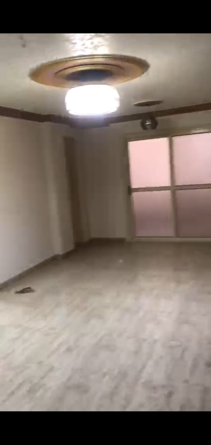 شقه سوبر لوكس ٣غرف نوم ٢حمام ريسبشن ومطبخ loading=