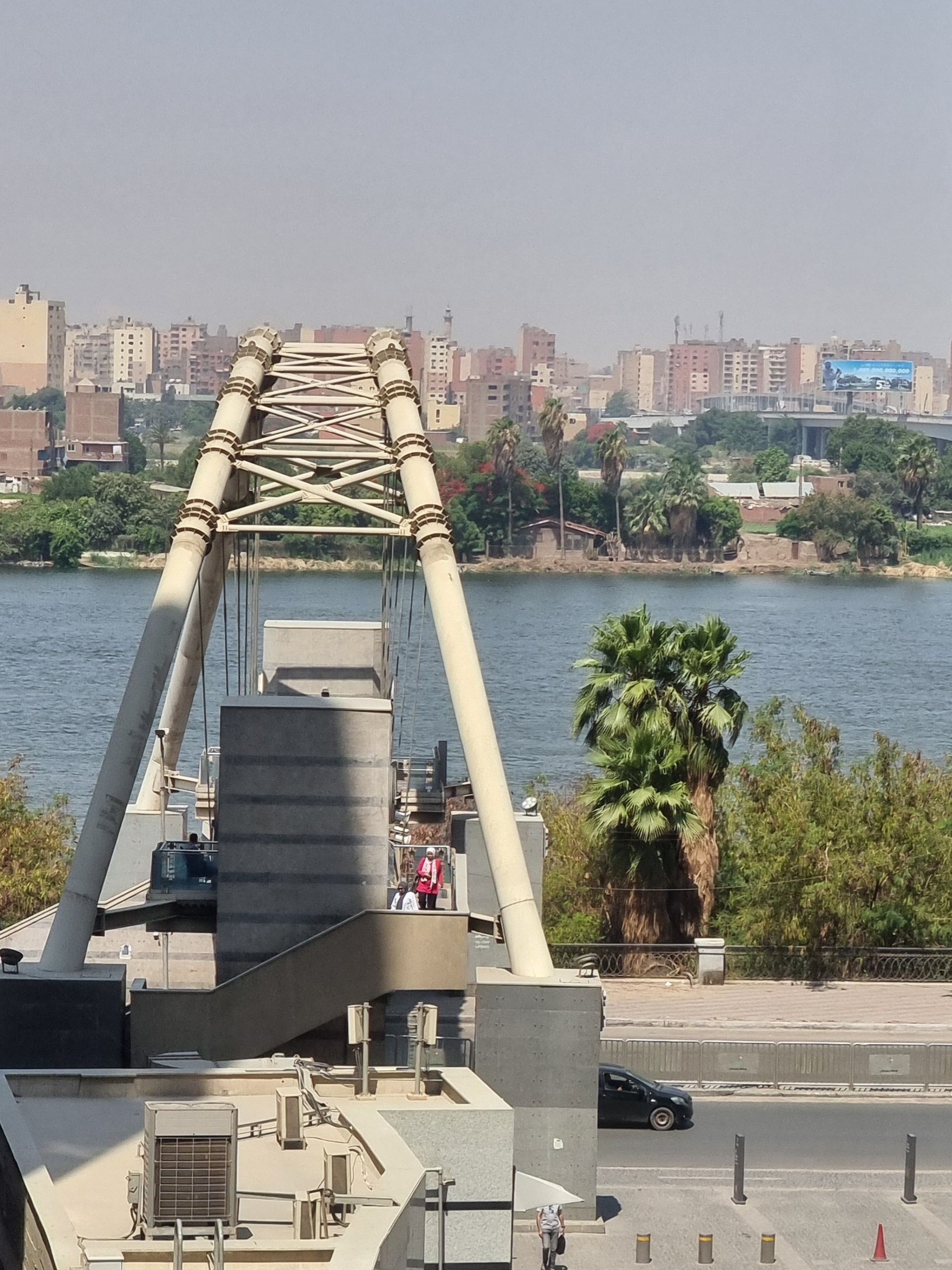 شقة تري نيل كورنيش المعادي بجوار هيلتون